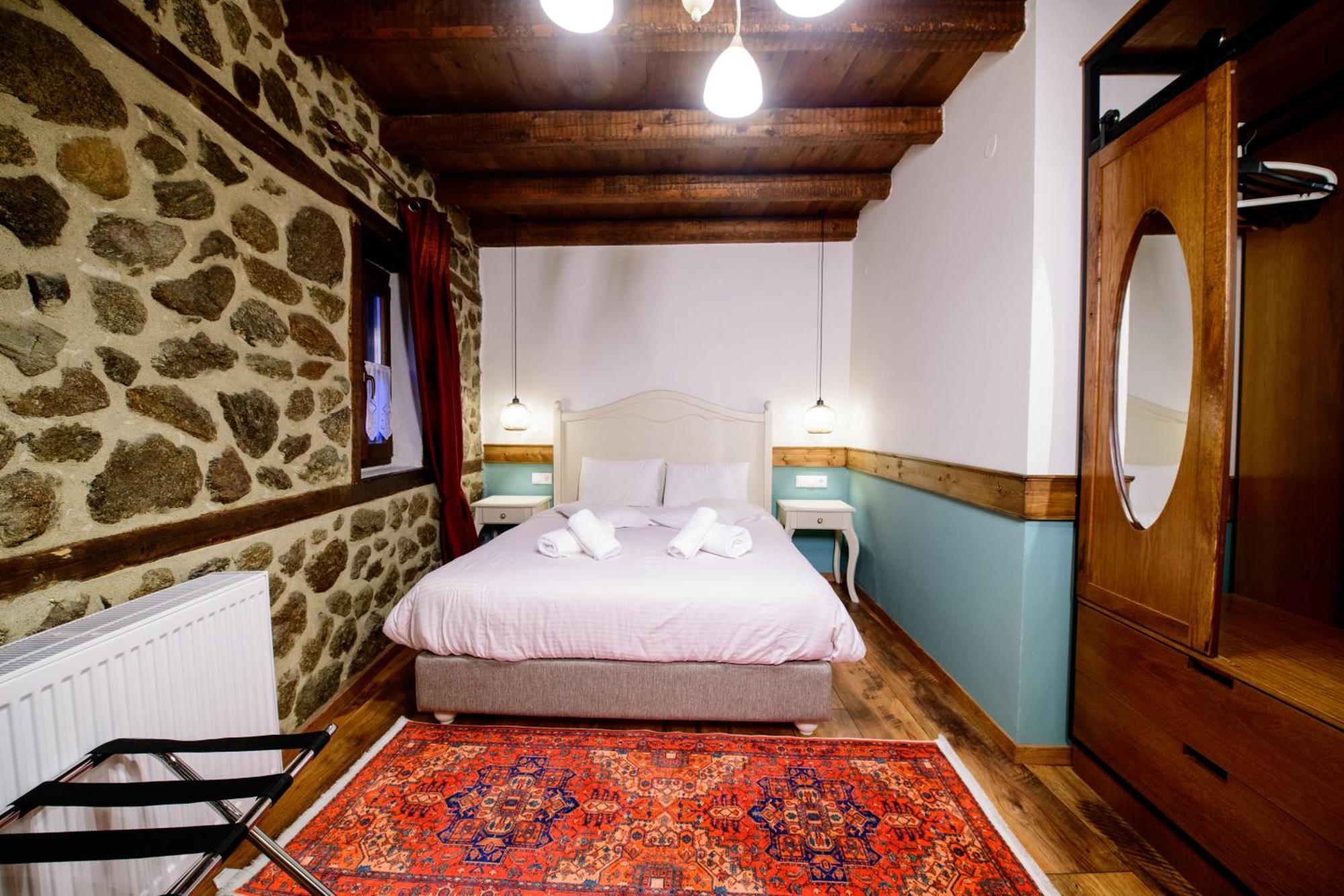 Agios Germanos Hotel Екстериор снимка