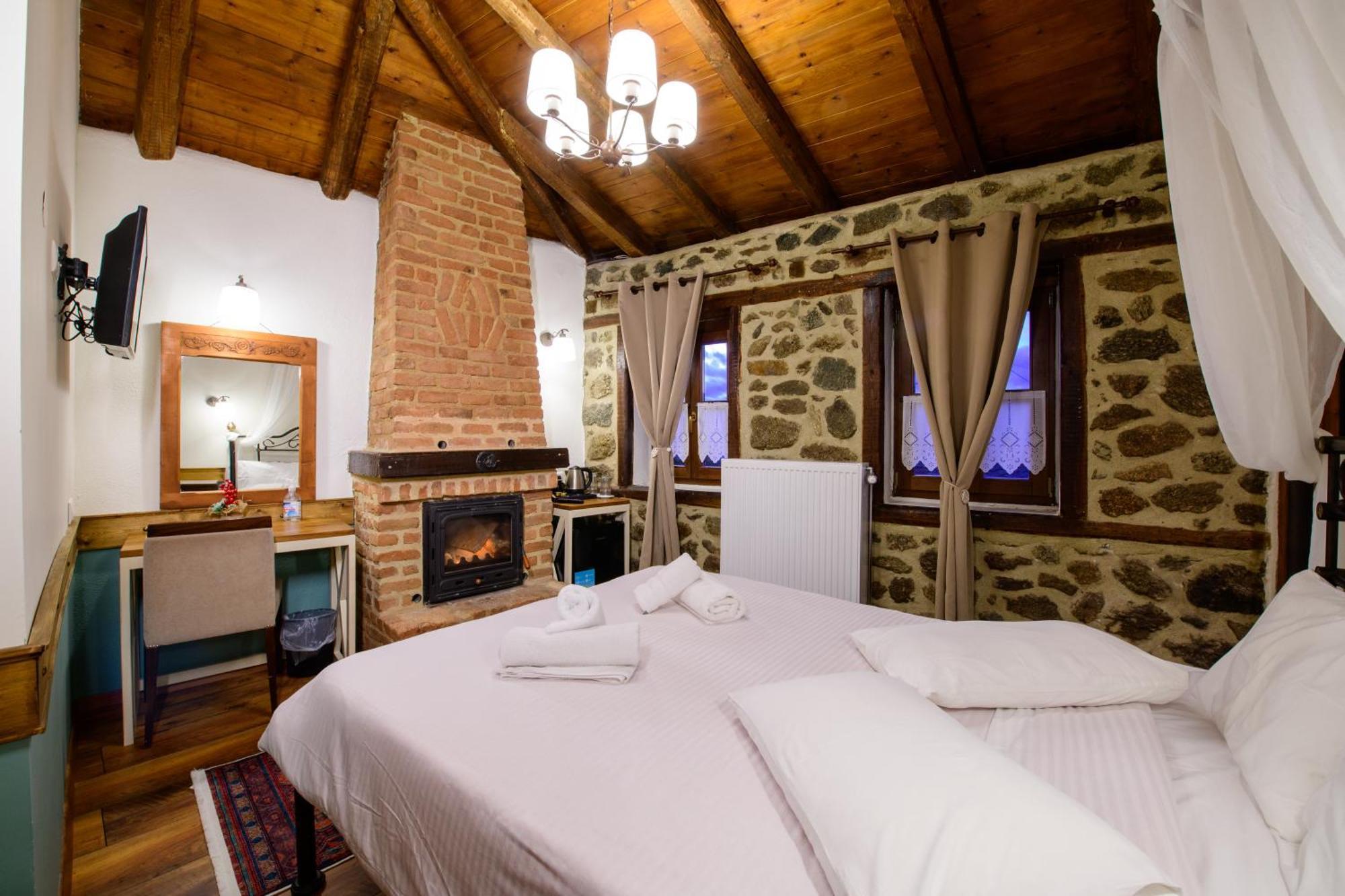 Agios Germanos Hotel Екстериор снимка