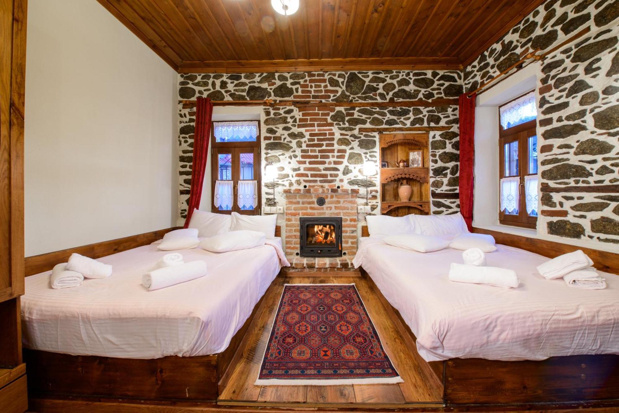 Agios Germanos Hotel Екстериор снимка