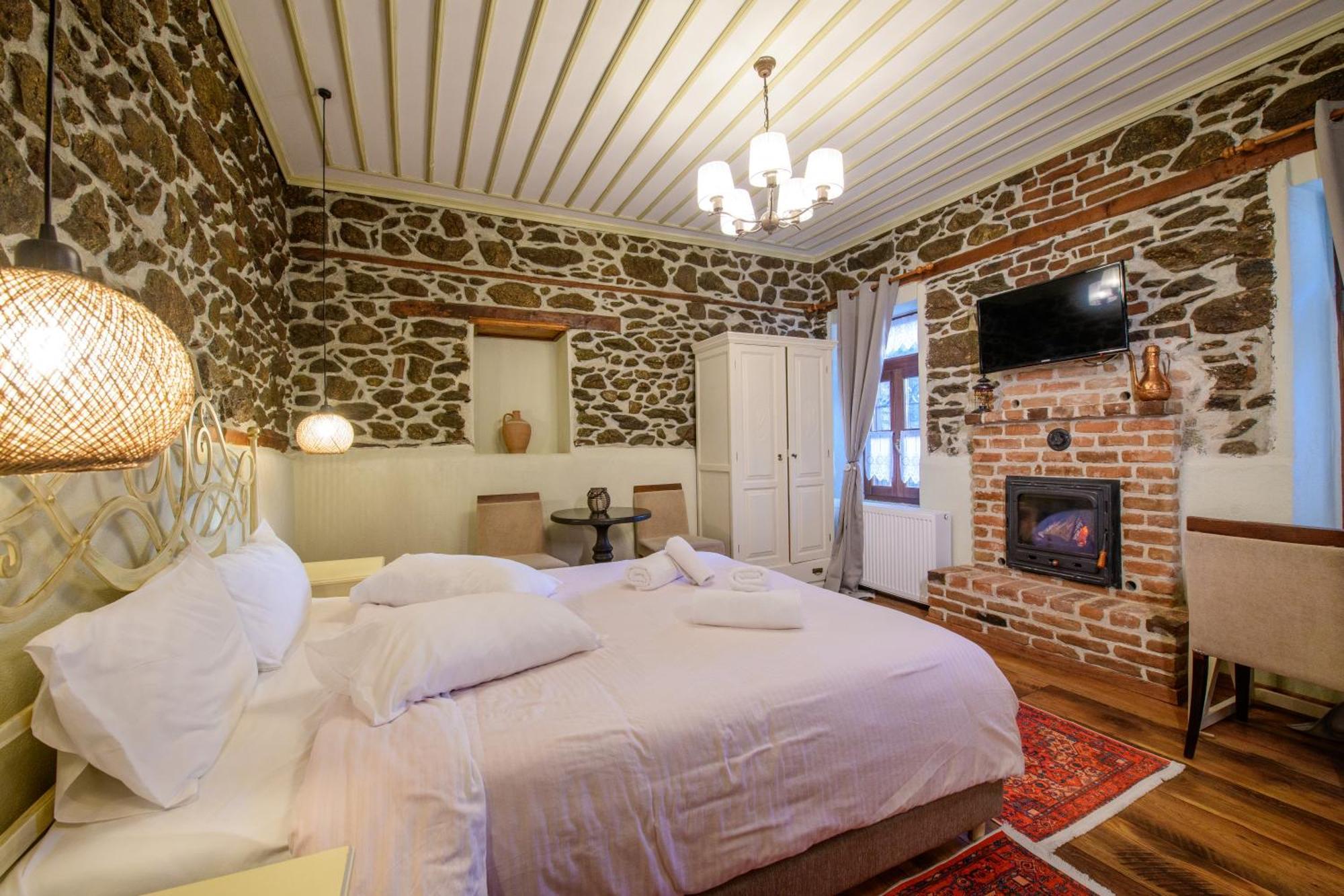 Agios Germanos Hotel Екстериор снимка