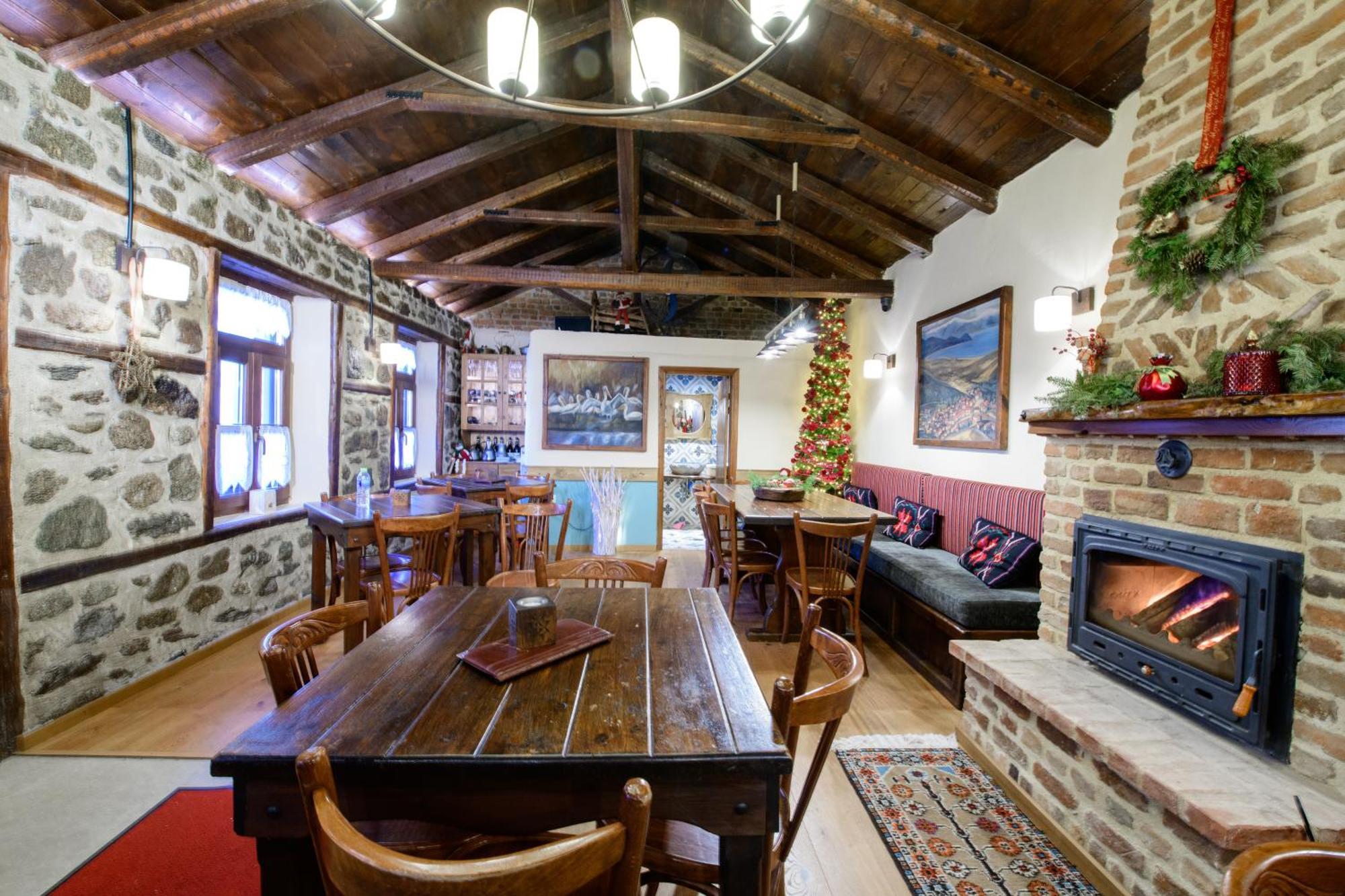 Agios Germanos Hotel Екстериор снимка