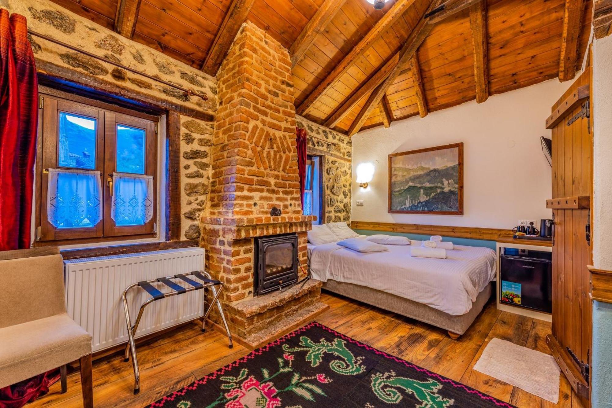 Agios Germanos Hotel Екстериор снимка